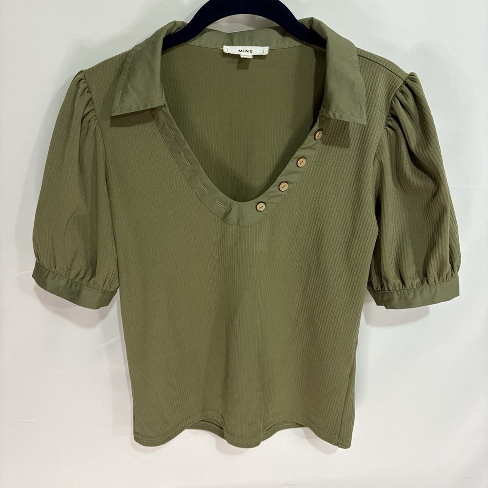 Mine Single Thread Ribbed  Henley Puff Sleeves Split Button Neckline Olive L